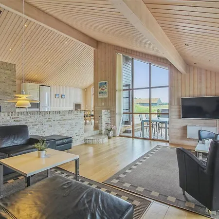 Ran - 1-5km From The Sea By Interhome